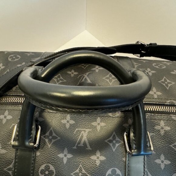 Louis Vuitton Keepall Bandouliere 55 Monogram Eclipse Duffle Bag - Picture 4 of 11